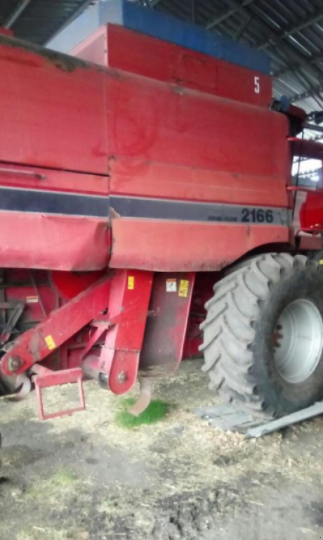 Oldtimer-Mähdrescher des Typs Case IH 2166, Neumaschine in Петропавлівка (Bild 4)