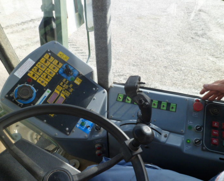 Selbstfahrspritze del tipo Tecnoma Laser 3000, Neumaschine In Харків (Immagine 9)