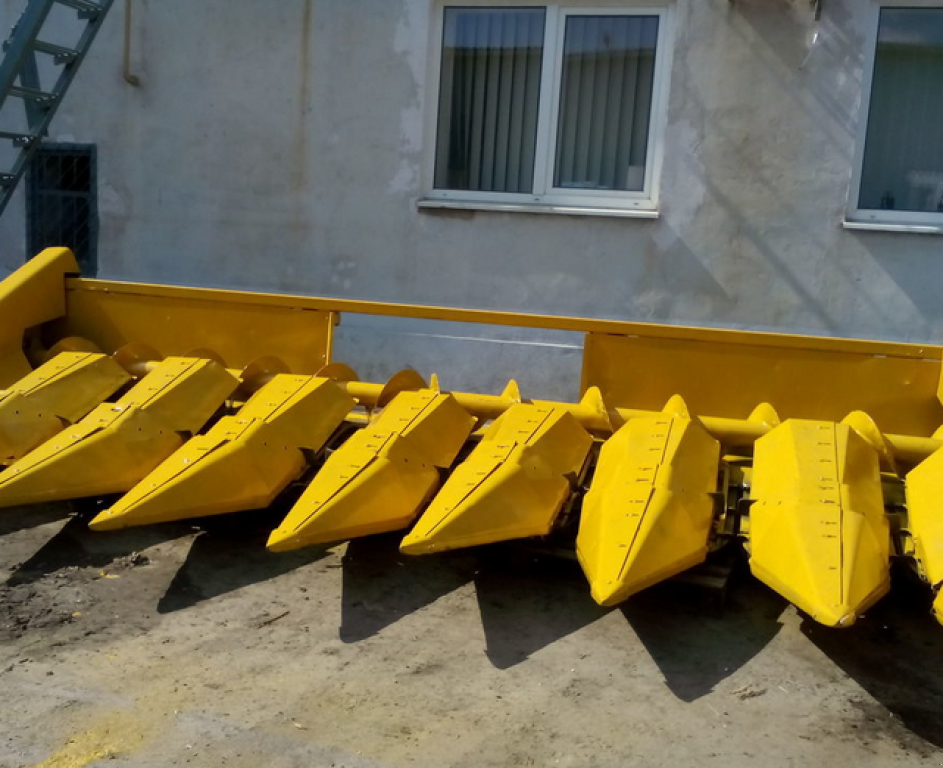 Maispflückvorsatz a típus New Holland MR 870N,  ekkor: Харків (Kép 2)