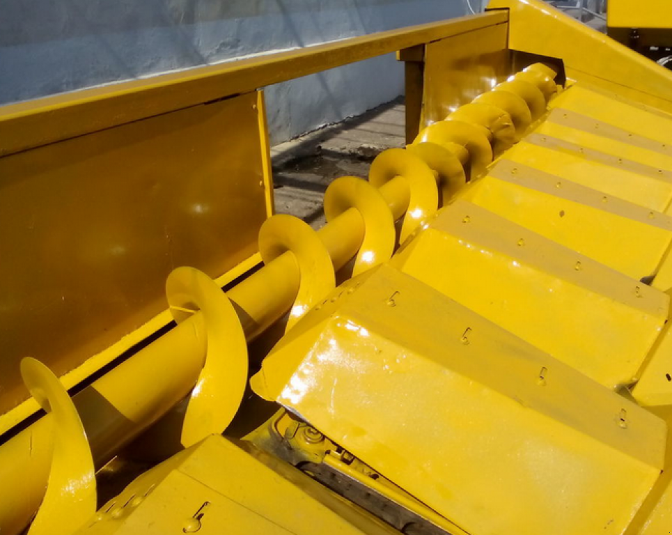 Maispflückvorsatz a típus New Holland MR 870N,  ekkor: Харків (Kép 3)