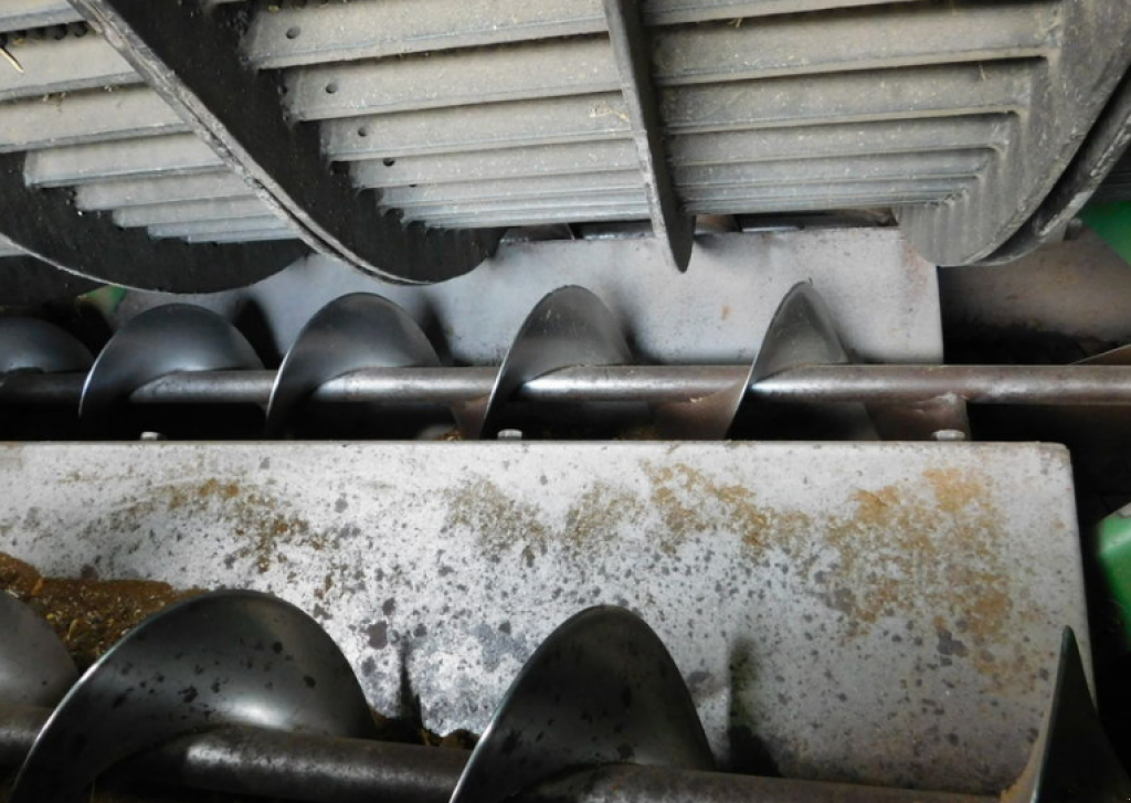 Oldtimer-Mähdrescher a típus John Deere 9860 STS, Neumaschine ekkor: Харків (Kép 4)