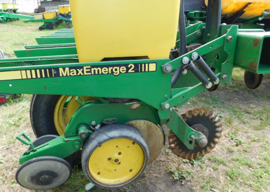 Gareeggenfelder typu John Deere 7200,  v Харків (Obrázek 3)