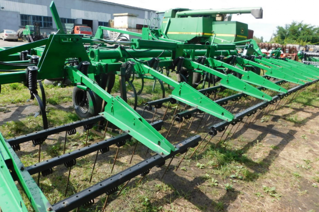 Kartoffelpflegetechnik typu John Deere 980,  v Харків (Obrázek 3)