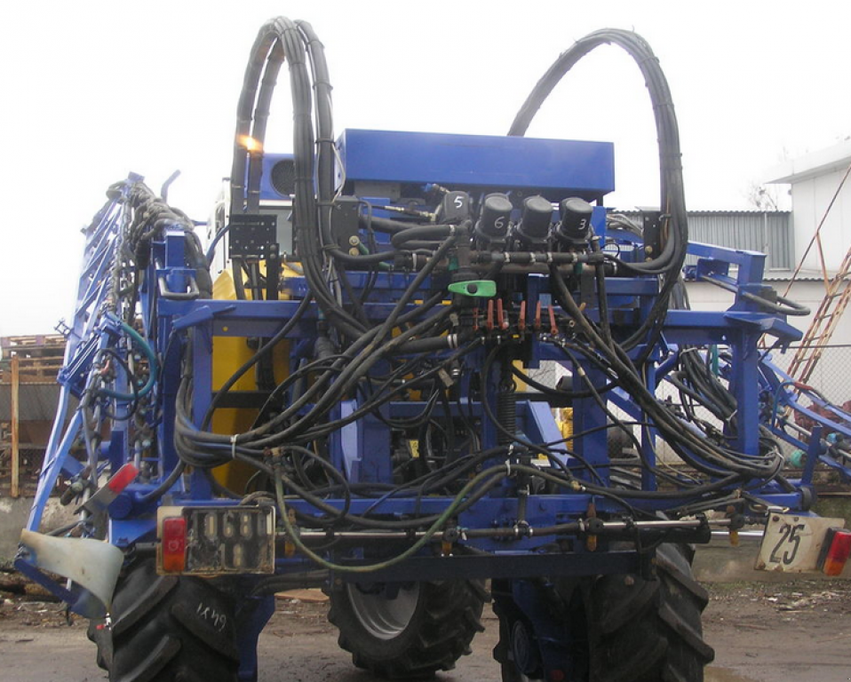 Selbstfahrspritze του τύπου Caruelle ULT 3000, Neumaschine σε Харків (Φωτογραφία 5)