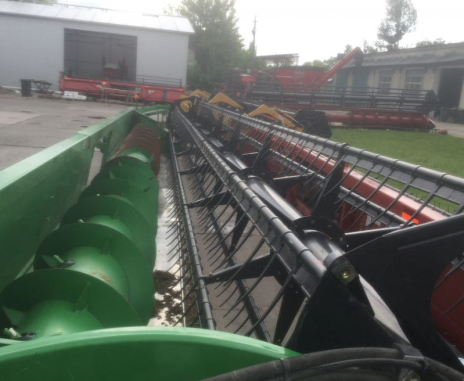 Schneidwerk typu John Deere 635F,  v Золочів (Obrázek 2)
