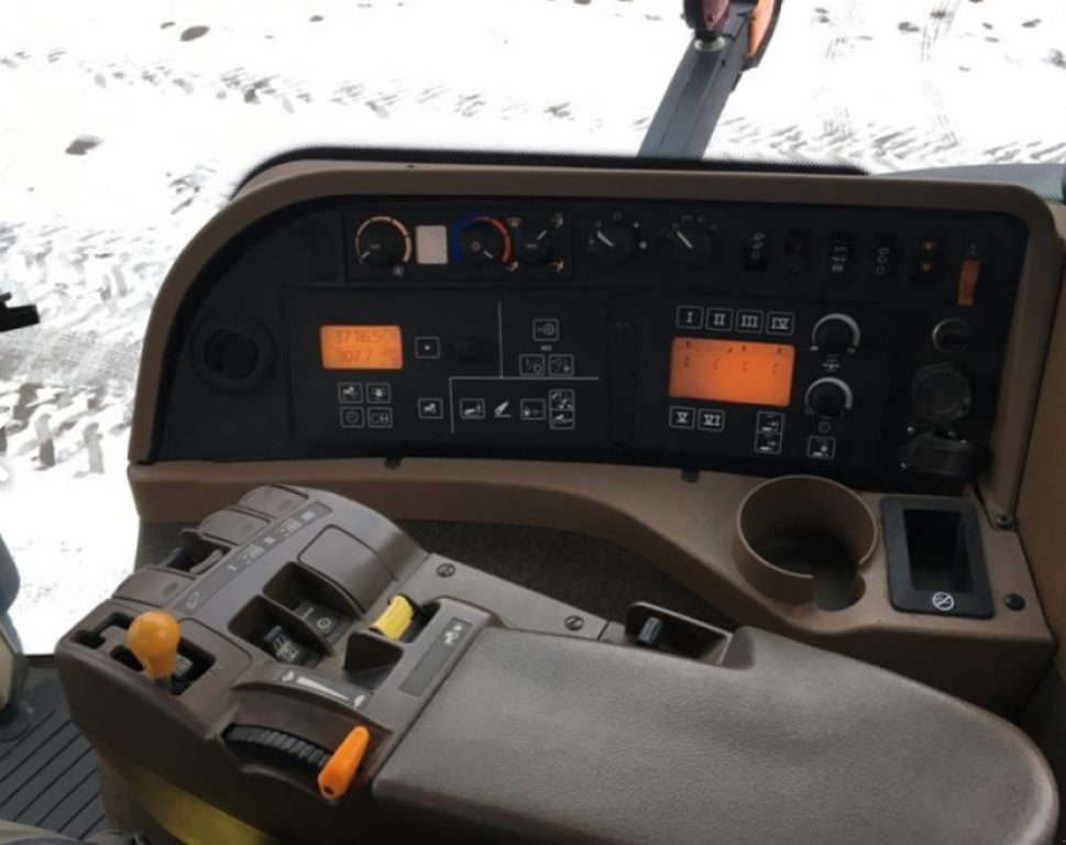 Oldtimer-Traktor typu John Deere 8430, Neumaschine v Золочів (Obrázek 3)