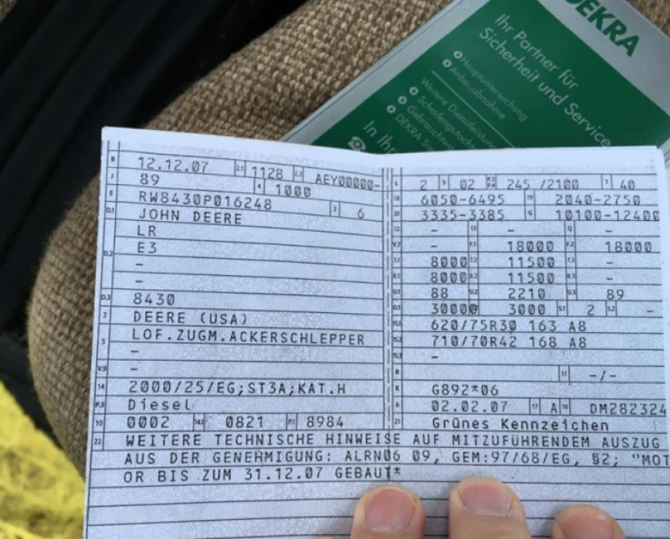 Oldtimer-Traktor typu John Deere 8430, Neumaschine v Золочів (Obrázek 5)