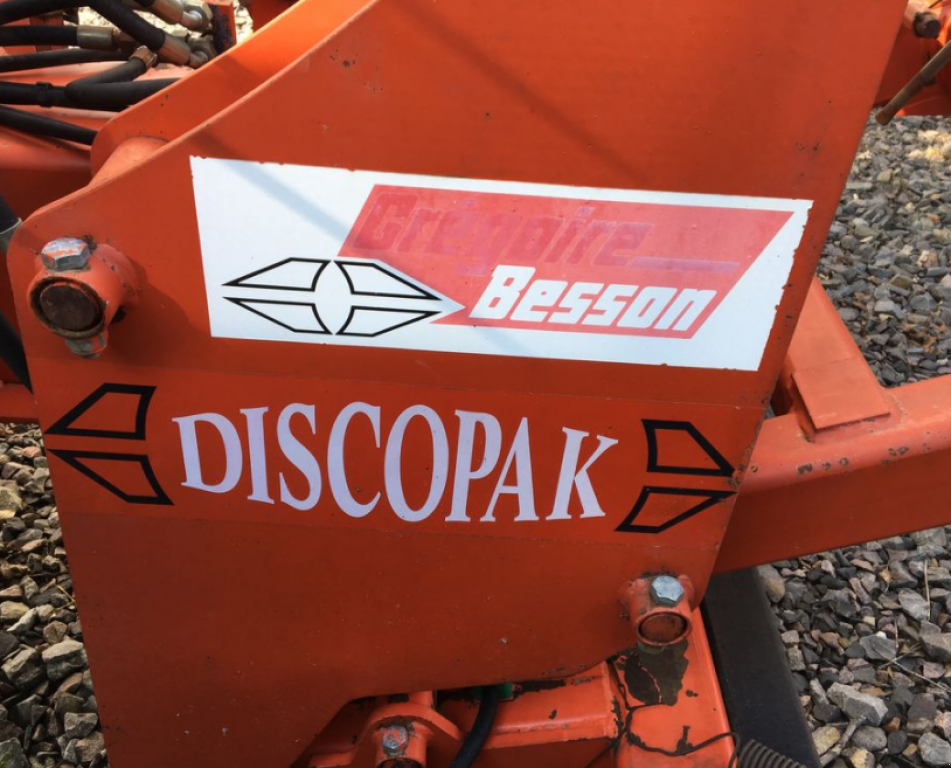 Wiesenegge des Typs Gregoire-Besson Discopak 6,  in Золочів (Bild 1)