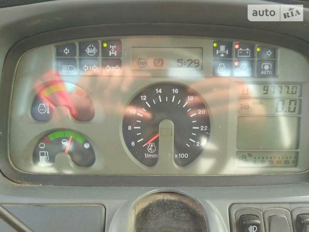 Oldtimer-Traktor del tipo Same Agrotron 215, Neumaschine In Львів (Immagine 9)