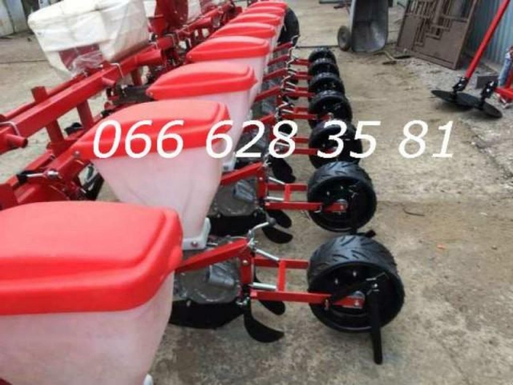 Gareeggenfelder typu CHERVONA ZIRKA УПС-8,  v Кіровоград (Obrázek 1)