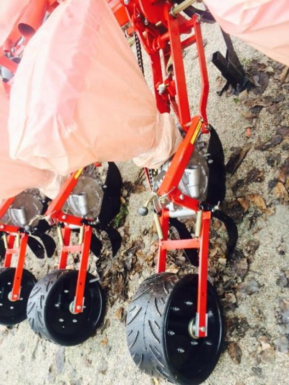 Gareeggenfelder typu CHERVONA ZIRKA УПС-8,  v Кіровоград (Obrázek 2)