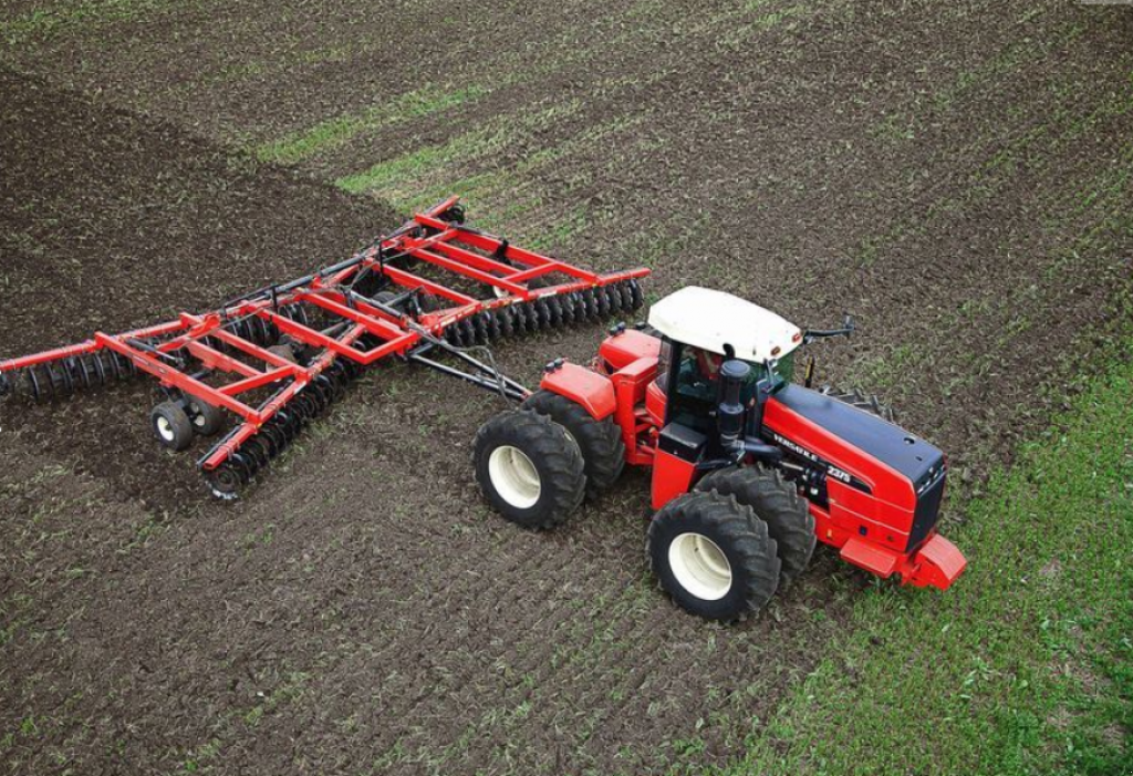 Oldtimer-Traktor typu Versatile 2375, Neumaschine v Київ (Obrázek 4)