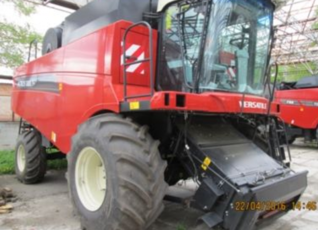 Oldtimer-Mähdrescher tipa Versatile Acros 595 Plus, Neumaschine u Київ (Slika 2)