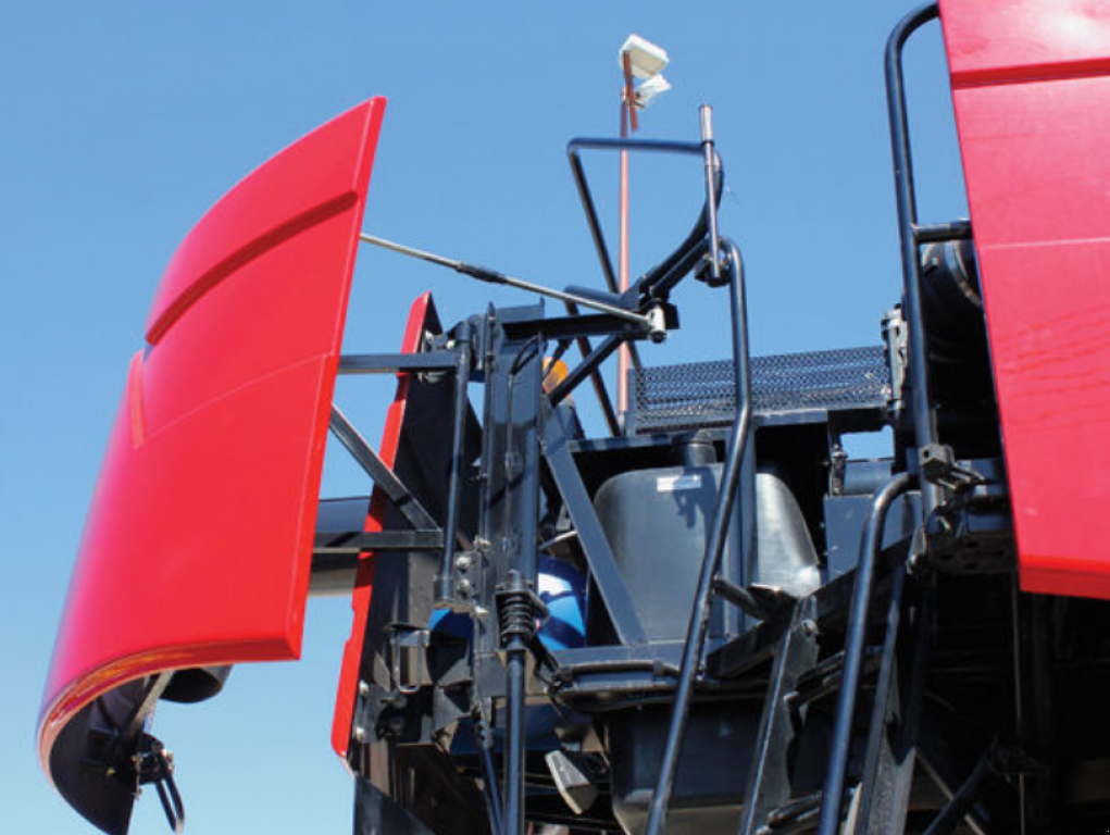 Oldtimer-Mähdrescher typu Versatile Torum 750, Neumaschine v Київ (Obrázek 4)