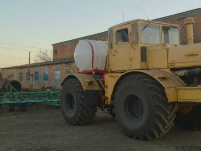 Kartoffelpflegetechnik typu John Deere 980,  v Дніпропетровськ (Obrázek 1)