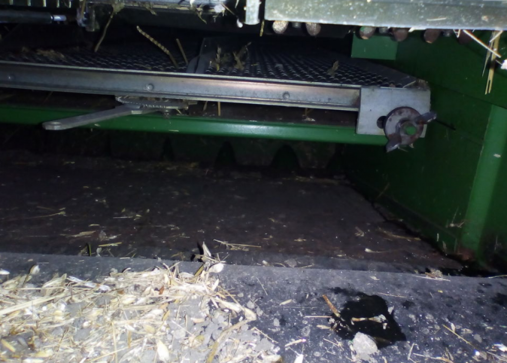 Oldtimer-Mähdrescher des Typs John Deere 2066, Neumaschine in Луцьк (Bild 8)