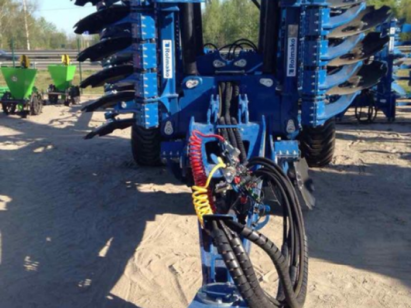 Wiesenegge van het type Rolmako U-671 Pro,  in Київ (Foto 1)