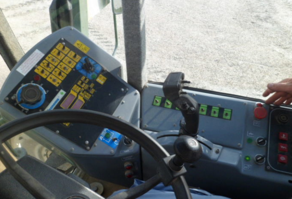 Selbstfahrspritze typu Tecnoma Laser 3000, Neumaschine v Харків (Obrázek 8)