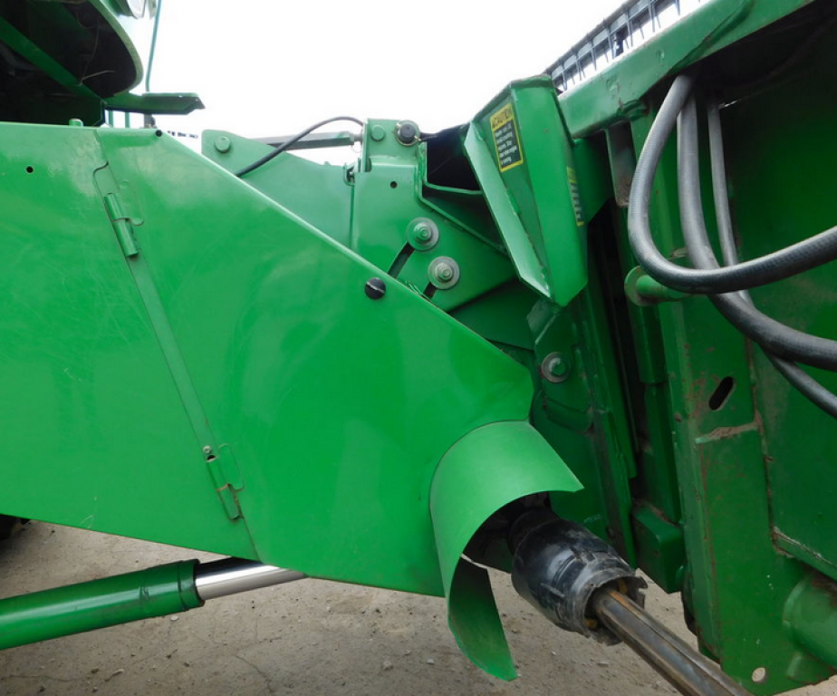 Oldtimer-Mähdrescher des Typs John Deere 9860 STS, Neumaschine in Харків (Bild 3)