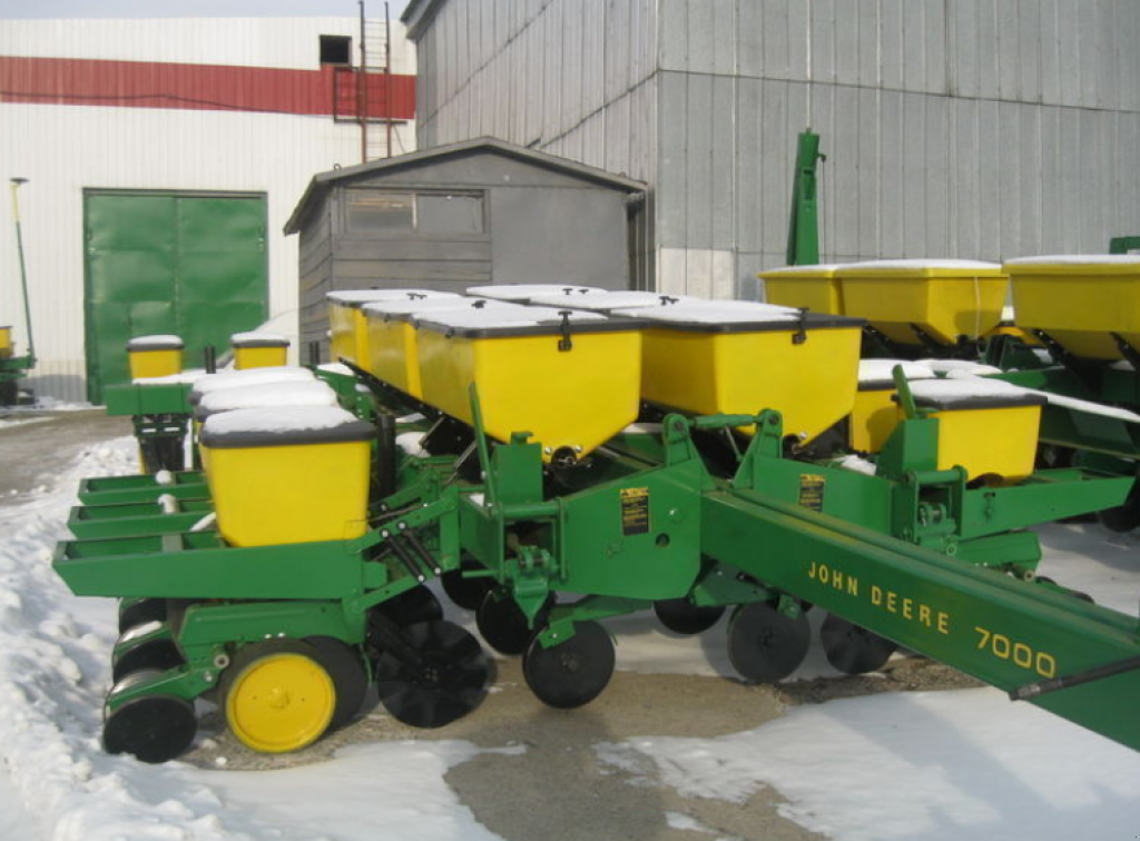 Gareeggenfelder typu John Deere 7000/12,  v Харків (Obrázek 1)