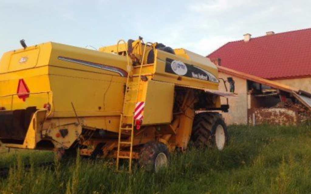 Oldtimer-Mähdrescher a típus New Holland TX66, Neumaschine ekkor: Ужгород (Kép 3)