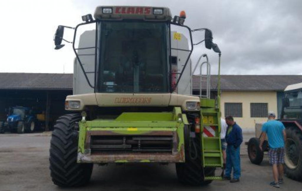 Oldtimer-Mähdrescher des Typs CLAAS Lexion 460, Neumaschine in Ужгород (Bild 4)