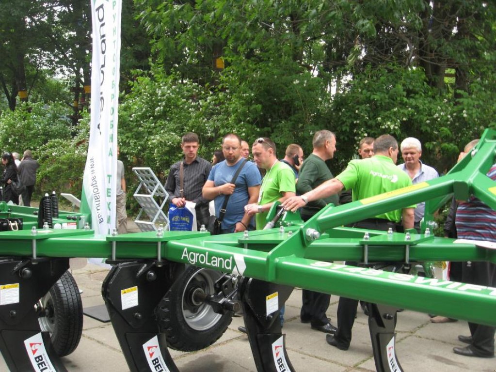 Spatenpflug typu Agroland TP 10,  v Дніпропетровськ (Obrázek 5)