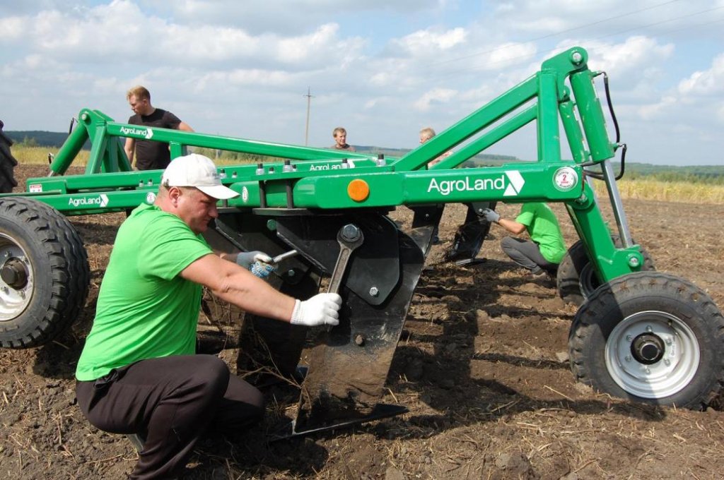 Spatenpflug typu Agroland 9148,  v Дніпропетровськ (Obrázek 6)
