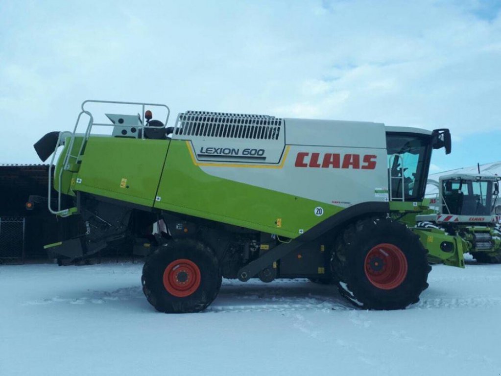 Oldtimer-Mähdrescher des Typs CLAAS Lexion 770, Neumaschine in Не обрано (Bild 6)