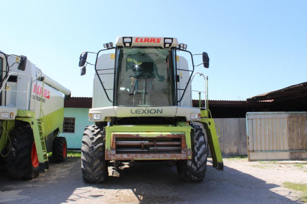 Oldtimer-Mähdrescher des Typs CLAAS Lexion 450 Evolution, Neumaschine in Не обрано (Bild 3)