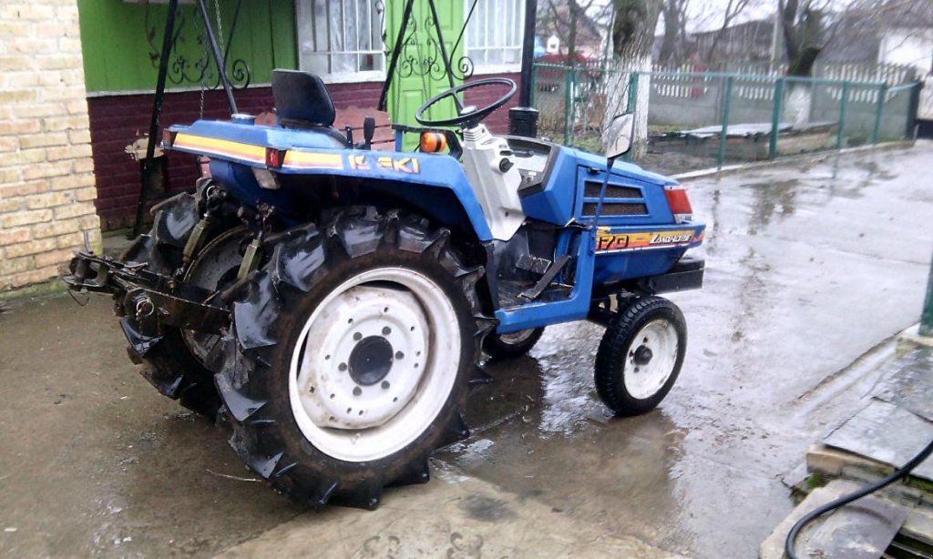 Hopfentraktor van het type Iseki TU 1700, Neumaschine in Не обрано (Foto 3)