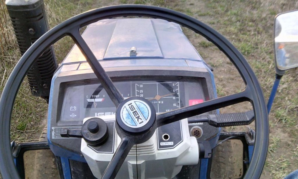 Hopfentraktor van het type Iseki TU 1700, Neumaschine in Не обрано (Foto 5)