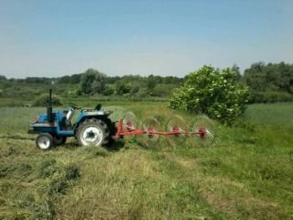 Hopfentraktor van het type Iseki TU 1700, Neumaschine in Не обрано (Foto 4)
