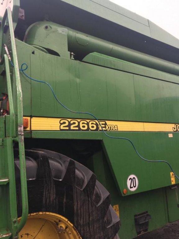 Oldtimer-Mähdrescher a típus John Deere 2266 Extra, Neumaschine ekkor: Радехів (Kép 4)