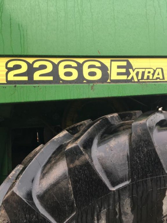 Oldtimer-Mähdrescher a típus John Deere 2266 Extra, Neumaschine ekkor: Радехів (Kép 2)