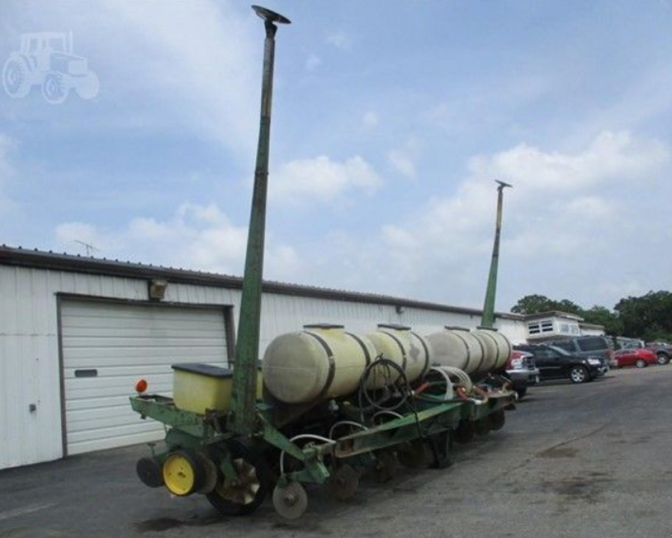 Gareeggenfelder typu John Deere 7000,  v Київ (Obrázek 1)