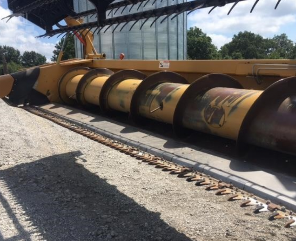 Schneidwerk typu Caterpillar F535,  v Київ (Obrázek 10)