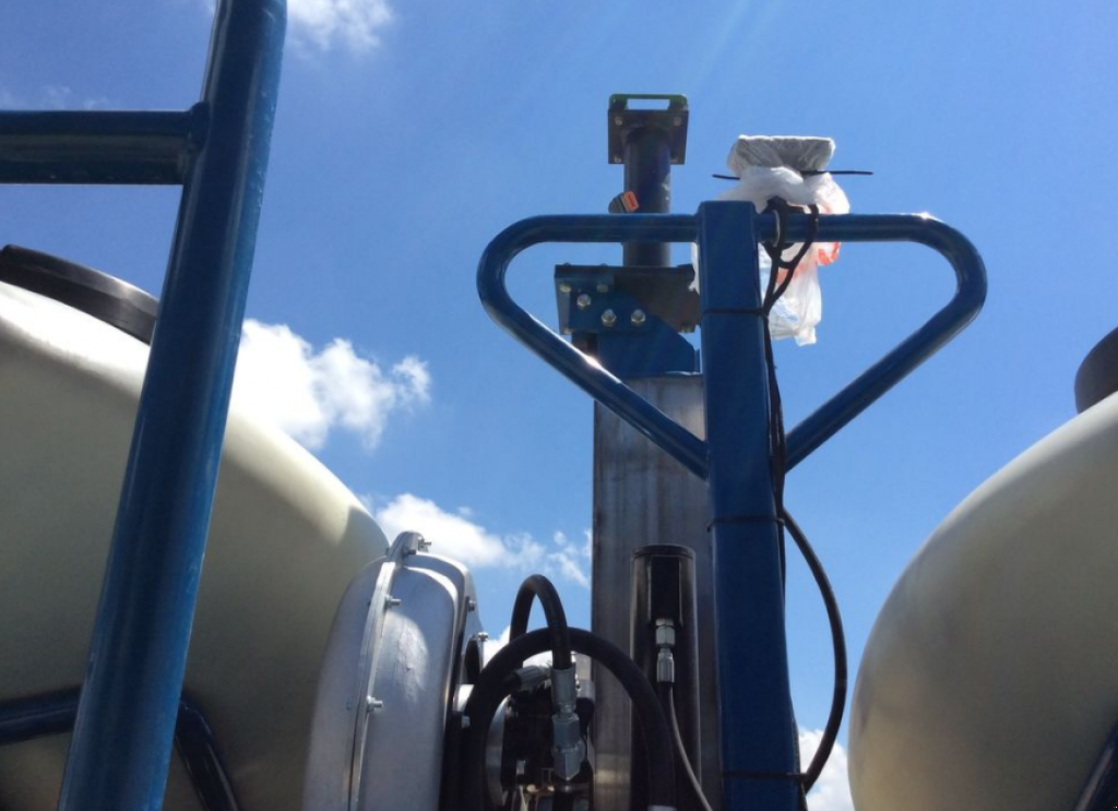 Gareeggenfelder typu Kinze 3600,  v Київ (Obrázek 3)