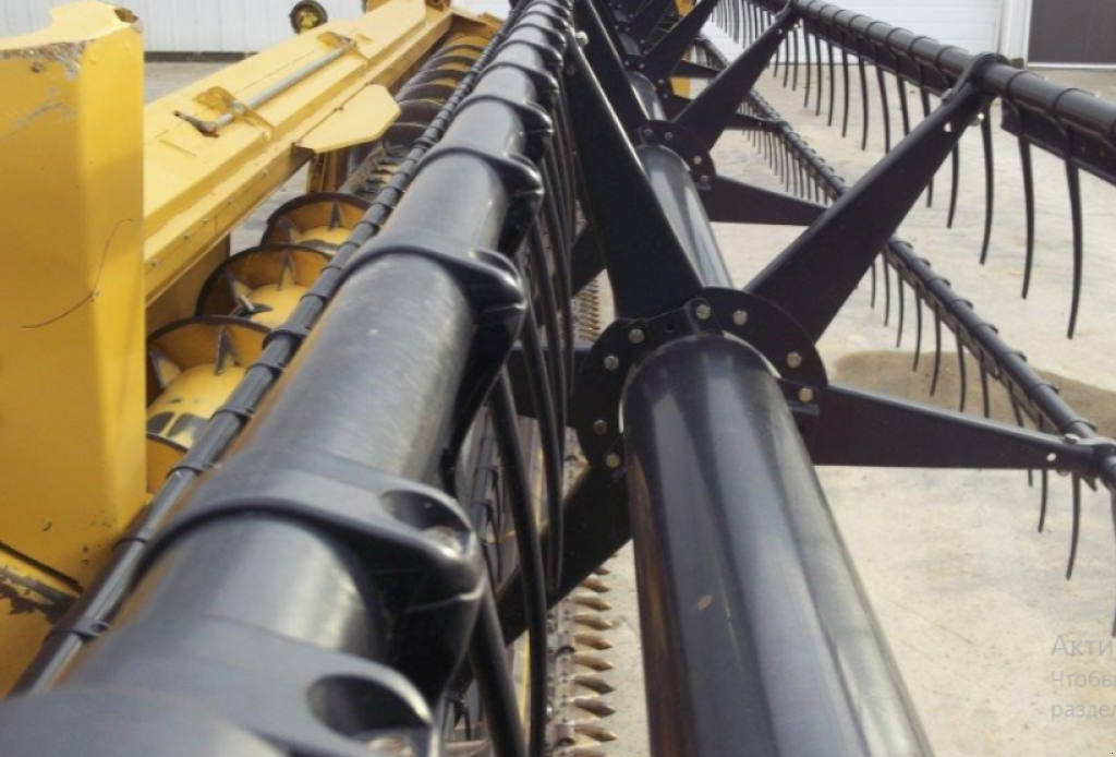 Schneidwerk typu Caterpillar F30,  v Київ (Obrázek 9)