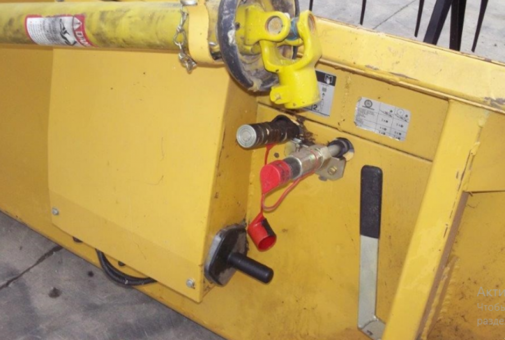 Schneidwerk typu Caterpillar F30,  v Київ (Obrázek 10)