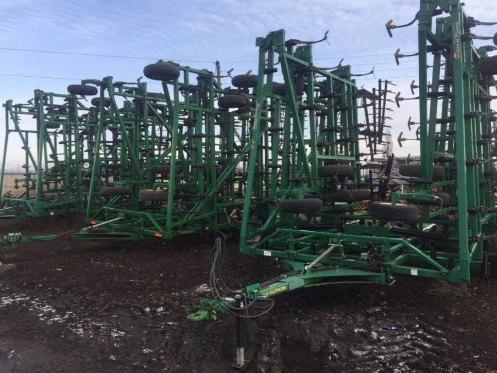 Kartoffelpflegetechnik typu Great Plains 8560,  v Глобино (Obrázek 2)