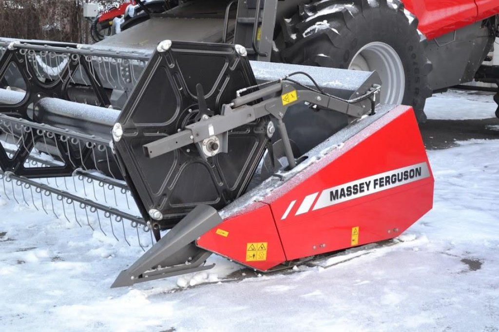 Oldtimer-Mähdrescher tipa Massey Ferguson Beta 7370,  u Суми (Slika 5)