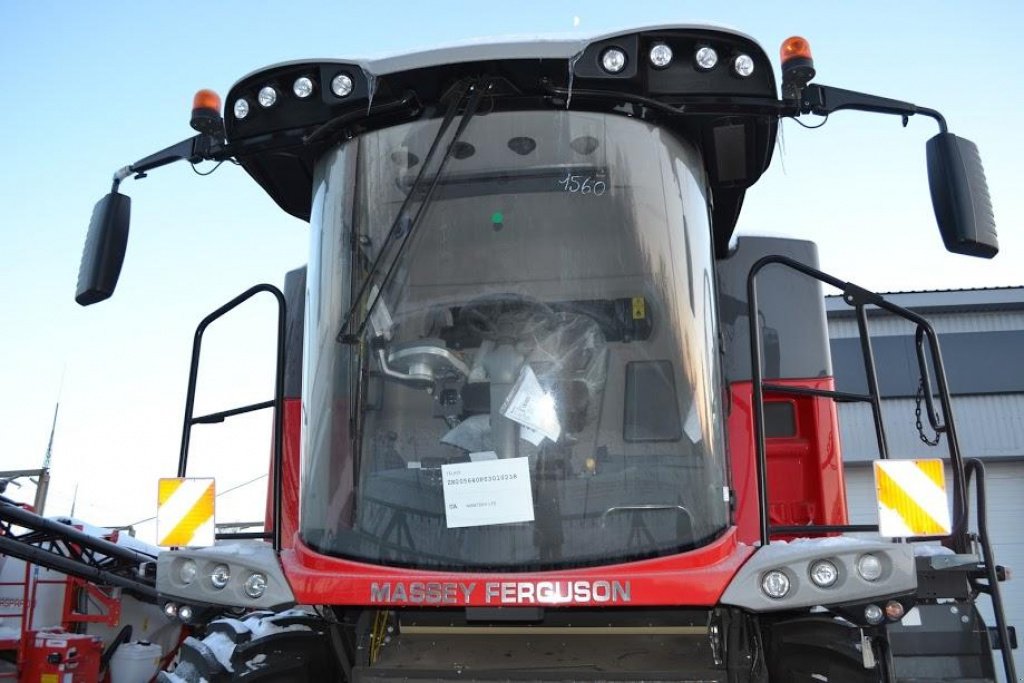 Oldtimer-Mähdrescher tipa Massey Ferguson Beta 7370,  u Суми (Slika 8)