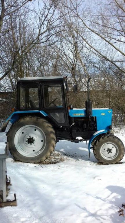 Oldtimer-Traktor tipa Belarus Беларус-82, Neumaschine u Не обрано (Slika 4)