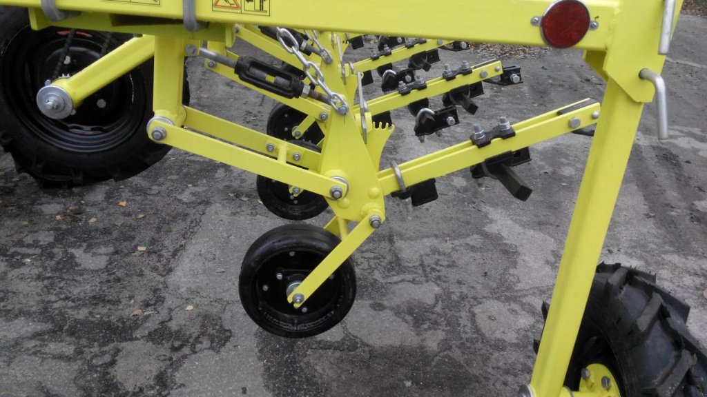 Kartoffelpflegetechnik a típus CHERVONA ZIRKA Altair 5,6-02,  ekkor: Кіровоград (Kép 2)