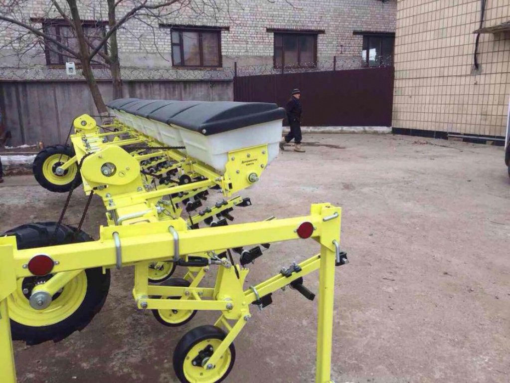 Kartoffelpflegetechnik a típus CHERVONA ZIRKA Altair 5,6-02,  ekkor: Кіровоград (Kép 1)