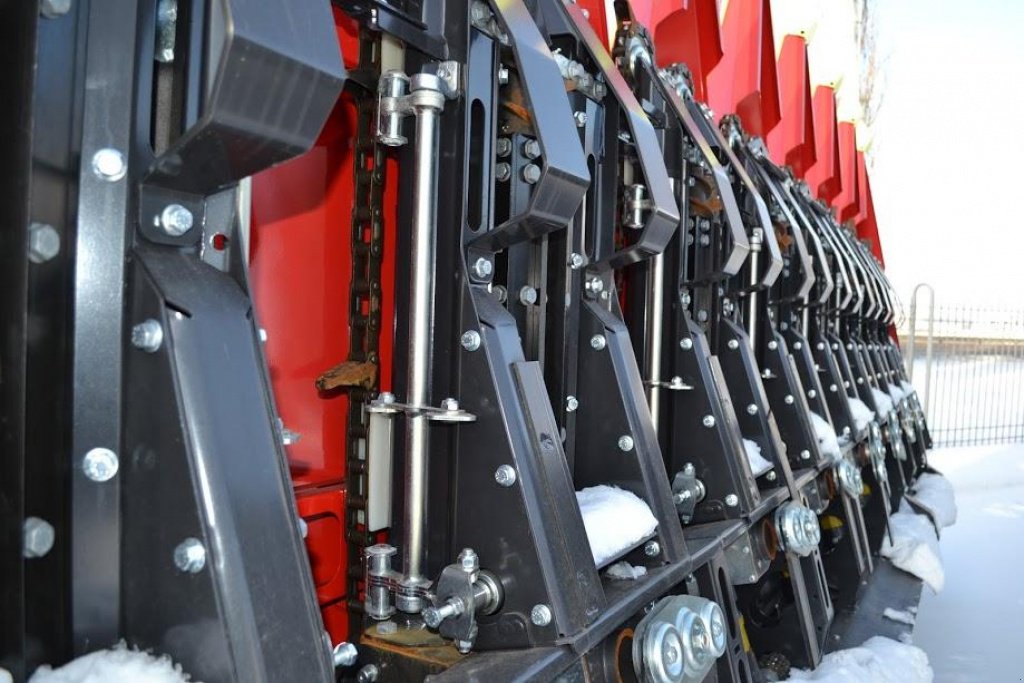 Maispflückvorsatz typu Olimac Drago 2,  v Бровари (Obrázek 7)