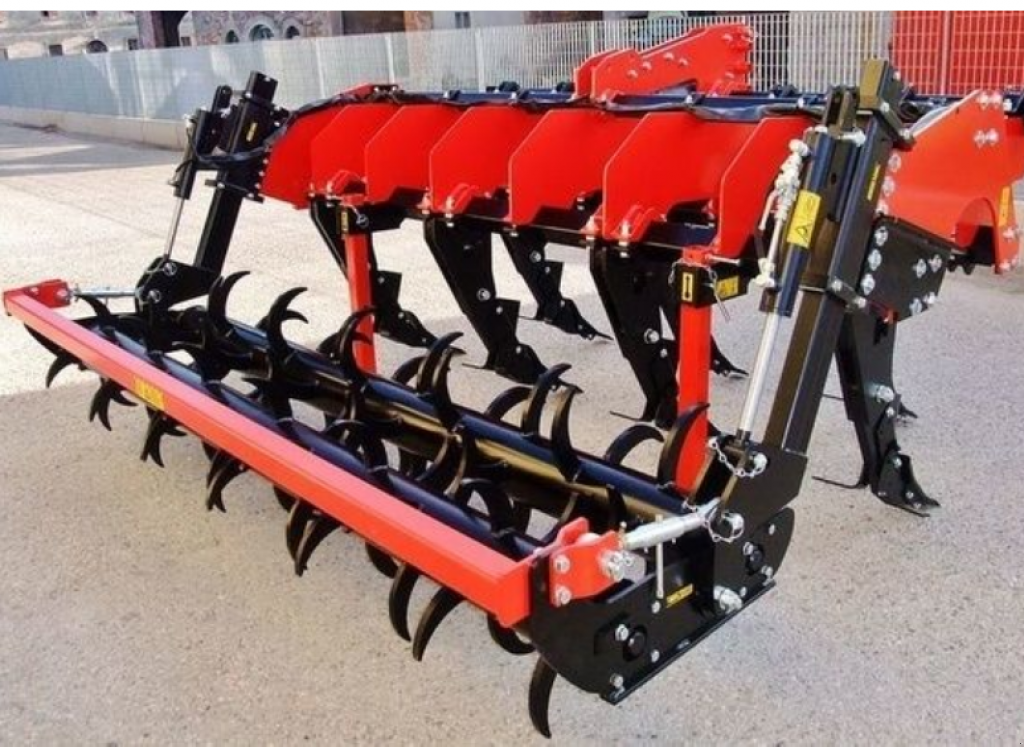 Spatenpflug typu Quivogne SSDR 7,  v Гуляйпо́ле (Obrázek 3)