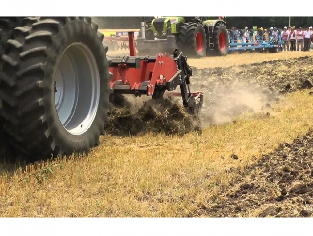 Spatenpflug typu Quivogne SSDR 7,  v Гуляйпо́ле (Obrázek 4)