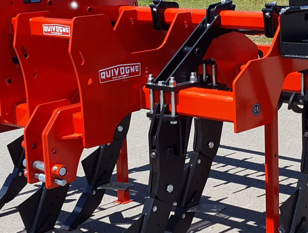 Spatenpflug tipa Quivogne SSDR 7,  u Гуляйпо́ле (Slika 4)